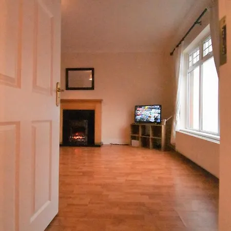 Apartment Secure Ennis Road Serviced